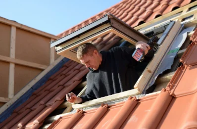 Pose de fenêtres de toit Velux à Gaudiès